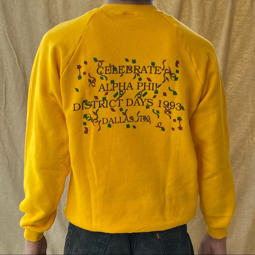 90s Yellow Alpha Phi Sweatshirt 🎉